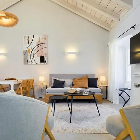 Vendégház Modern Stone House, Luxury In Old Town 4*
