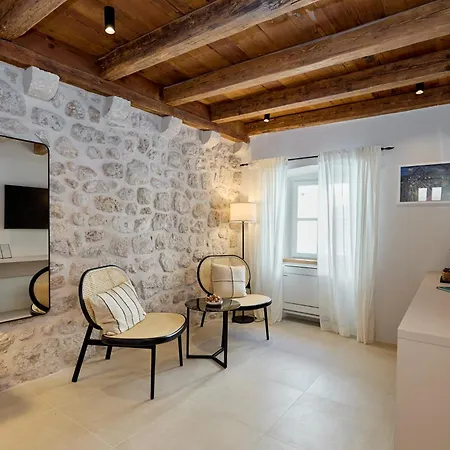 Vendégház Modern Stone House, Luxury In Old Town