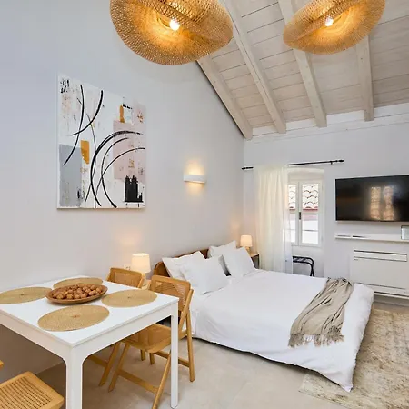 Modern Stone House, Luxury In Old Town 4*